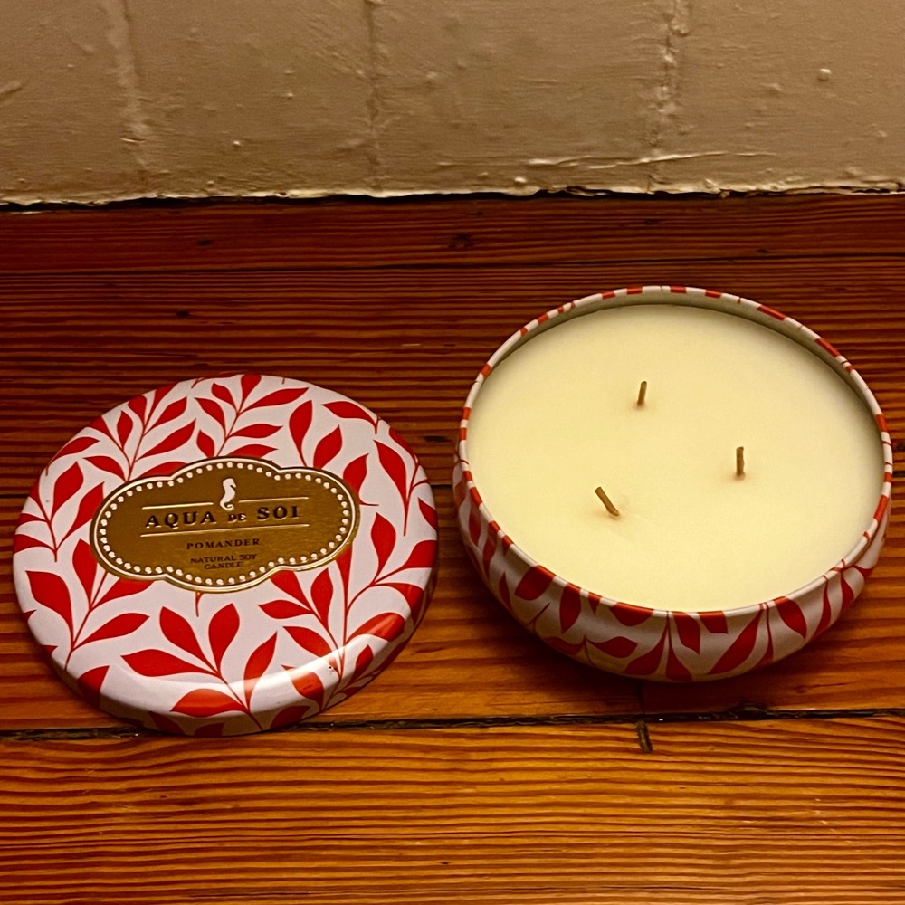 NWOT Aqua De Soi Pomander (citrus & warm spice) Natural 3 Wick Soy Candle — 21oz
